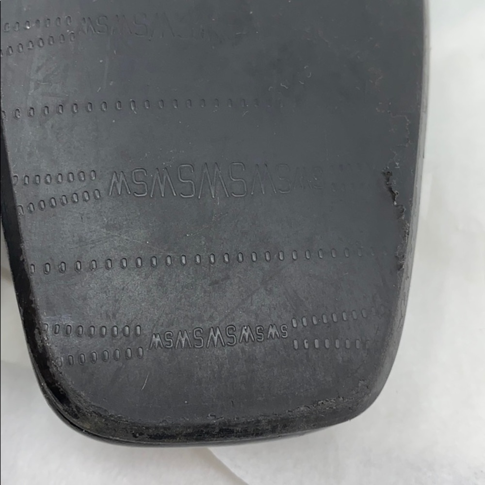 Stuart Weitzman Sz 6.5 Black Patent Leather Shoes - Picture 9 of 9